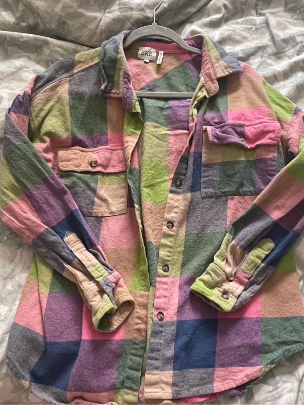 BKE Women’s Multicolor Plaid Button-Up Shirt